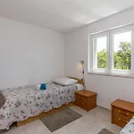 Pet Friendly In Tatil Evi Šmrika